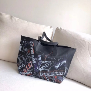 Burberry�͌��� ����� Ϳ�fӡ�� Canvas ��y �p��ُ��� �ڰ�ɫ