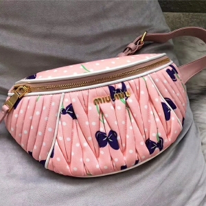 5BL009 MIUMIU���� �����¿� ��Ƥ�ް� Ϳ�f�O(sh��)Ӌ �ذ����� �\��