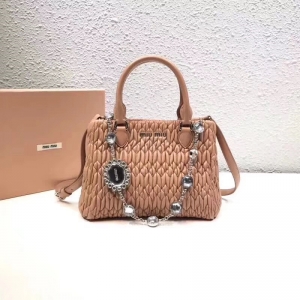 5BA067 MIUMIU���� �����¿� �ް���Ƥ С̖ ˮ�������� ����