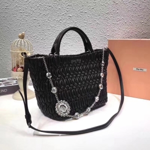 5BE896 MIUMIU���� �����¿� �ް���Ƥ ˮ�@朗l ����� ��ɫ