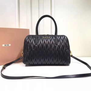 5BB033 MIUMIU���� �����¿� TOP HANDLE ܛ�������� ��ɫ