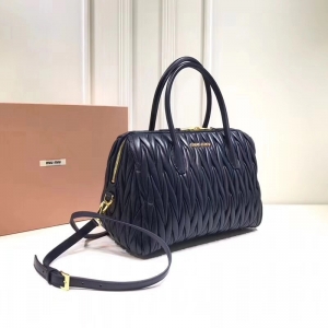 5BB033 MIUMIU���� �����¿� TOP HANDLE ܛ�������� ���{