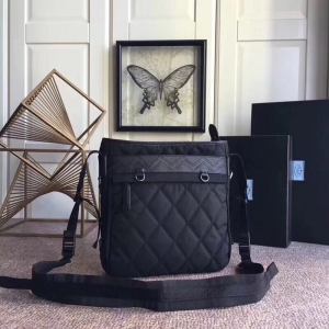 2VH002 Prada�����_ �C���� ����㲼ƴʮ�ּyţƤ ��ʿ�]��� ��ɫ