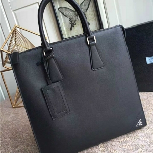 Prada�����_�а� Prada��ʿ���İ� �ڽǇO �����_�Q������� ��ɫ