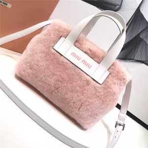 5BA085 MiuMiuŮ�� ��������� ��Ƥ������ ���ֱë�ִ� ��ɫ