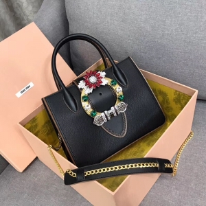 5BA043B MiuMiuŮ�� ��������� ��ʯ�@�� ţƤɽ��y ���w�^�ִ� ��ɫ