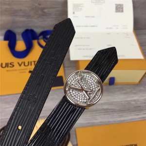 M0052 LVƤ�� ·���������� ԭ�ξ�Ʒ �p���M��Ƥ LV���� �y�ێ��@