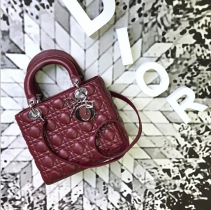 M44550 DiorŮ�� �ϊW���� �ϊW������Ƥ Lady Dior ��������� �tɫ