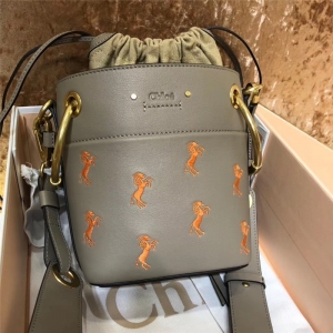 Chloe NileˮͰ�� �M(j��n)��ţƤ ������Ů�� С�R���C�D�� royˮͰ��� ��ɫ