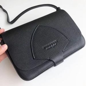 Burberry�ִ� ţƤ �͌���Ů�� ���w�Tʿ���ƿ� �͌���С���� ��ɫ