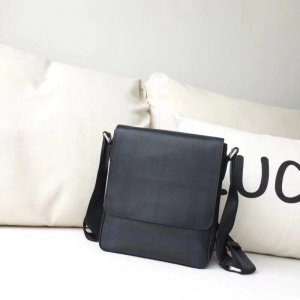 Burberryn�а� ��Ѭ��y �͌����]��� �̄����e �Q�� �μ�б��� ��܊�{