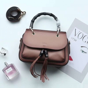 G383929 GucciŮ�� ̥ţƤ ���ֱ� ���Y����� Gucci���K����� �\��ɫ