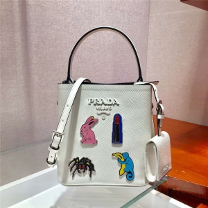 1BA217 PradaŮ�� Prada Panier �m�������N�� SaffianoƤ�� Prada�ִ� ��ɫ