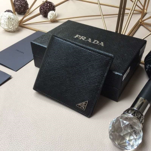 2MO513 Prada�����_ ��ʮ�ּyƤ�� Prada�p�۶��X�A ��ɫ