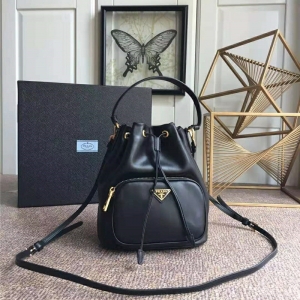 1BH038 PradaŮ�� �����_����� СţƤб��� PradaˮͰ�� ��ɫ