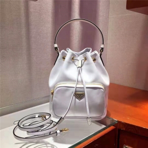 1BH038 PradaŮ�� �����_����� СţƤб��� PradaˮͰ�� ��ɫ