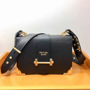 1BD178 Prada Cahier�ִ� ��̖ СţƤ �����_�μ�б��� ��ɫ