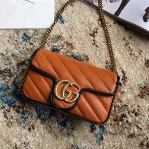 574969 Gucci�ִ� GG Marmont �W�pƤ��б�y Gucci�������ִ� �u�tɫ