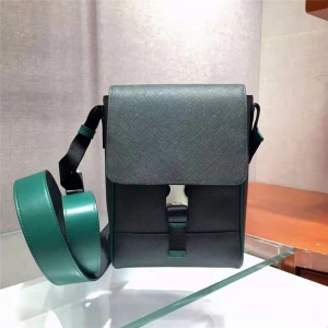 2VD019 Prada�а� ʮ�ּyţƤ �Q��ײɫ Pradaб��� �����_�μ�� �{ɫ