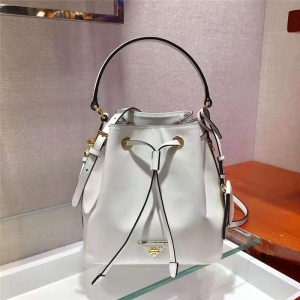 1BE032 Prada�����_(d��) Ůʿ���e�μ�� ��ʮ�ּyţƤ Prada����б��ˮͰ�� ��ɫ