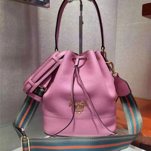 1BE018 PradaŮ�� СţƤ¹Ƥ�y �����_����� ���KˮͰ�� Prada��� ��ɫ