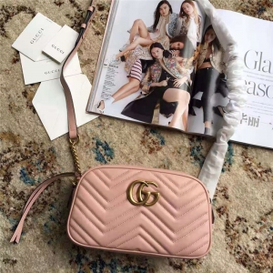 476433 Gucci ���YŮ�� �W�pƤ�� Gucci Nano ���Y����ִ� ��ɫ