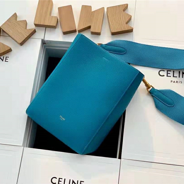 189303 Celine�ִ� SANGLE BUCKET С̖(h��o) ����СţƤ CelineˮͰ�� ���{(l��n)ɫ