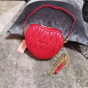 5BH166 MiuMiu���İ� Matelasse С��Ƥ ����朗l�ִ� �tɫ