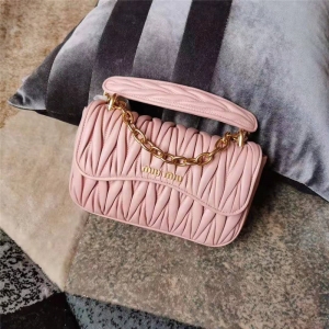 5BD140 MiuMiu���� MatelasseС��Ƥ �ް����y ���w朗l�� ��ɫ