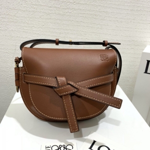 321 Loewe�_���� Gate С�� �M���^��ţƤ�R���� �غ�ɫ