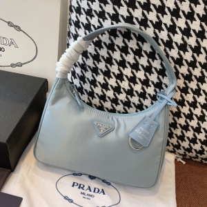 1NE515 Prada Re-Edition 2000 ���������ִ� �����_���°� �{ɫ