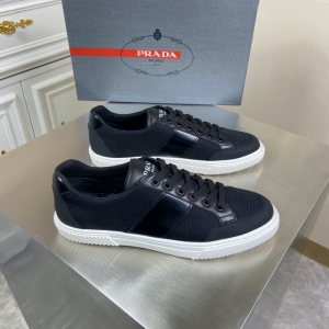 4E3400 Prada �����Ƥ���\��Ь �����_2020�¿����e�\��Ь ��ɫ