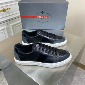 4E3337 PradaƤ��Ϳ����\��Ь �����_2020�¿����e�\��Ь ��ɫ