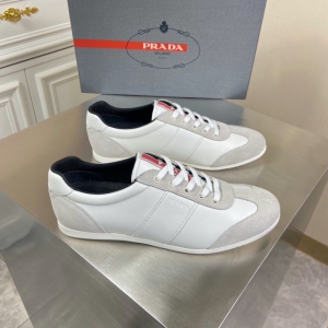 4E3463 PradaƤ��Ϳ����\��Ь �����_2020�¿����e�\��Ь ��ɫ