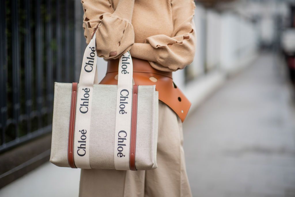 chlo�� woody ����ɫ�������ذ������D