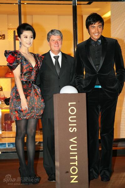 LV中國最大旗艦店耀眼亮相萬象城 點擊在新窗口中查看該圖片