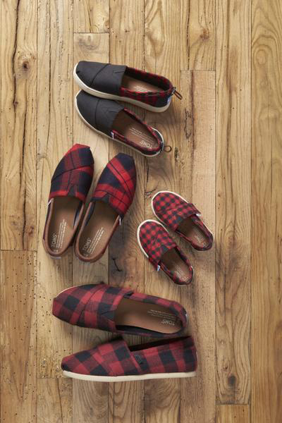 TOMS�A���Ƴ�Ӣ���L(f��ng)��ϵ��Ь��