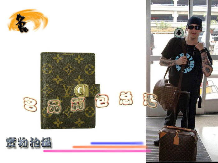 R21015 LV最新款 LV經典老花 活頁環 LV書夾 LV記事本