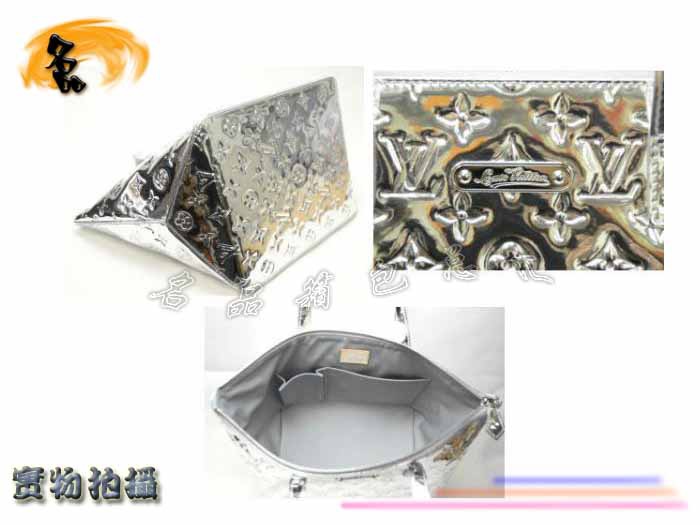 M95761 LV漆皮包 LV最新款 LV經典老花 LV女包 LV單肩包 LV壓花