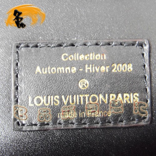 M95828 LV最新款 LV手提包 LV時(shí)尚流行女包 LV單肩包 專柜品質(zhì)