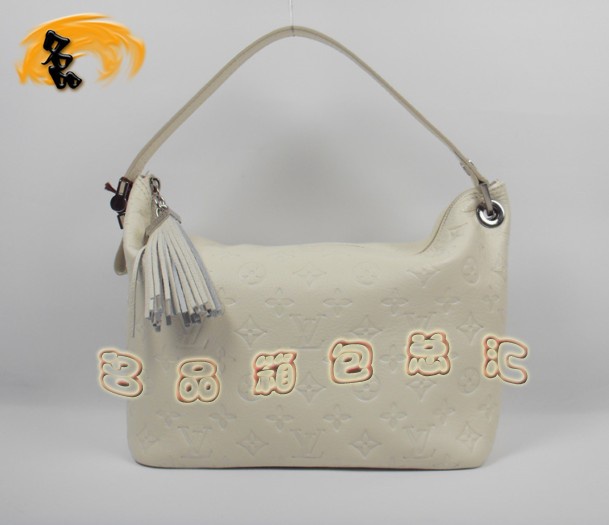 M95820 LV經(jīng)典款 老花系列 LV時(shí)尚女包 LV壓花包 LV手提包 LV包