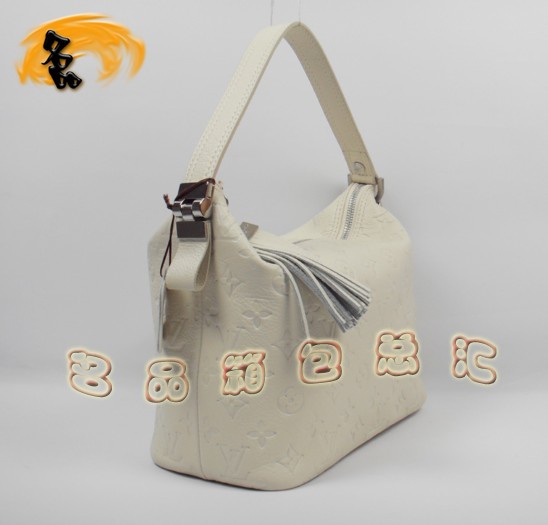 M95820 LV經(jīng)典款 老花系列 LV時(shí)尚女包 LV壓花包 LV手提包 LV包