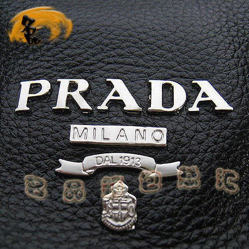 1811 Prada/普拉達新款時尚休閑女包 Prada手提包 Prada經典款單肩包 超A1:1
