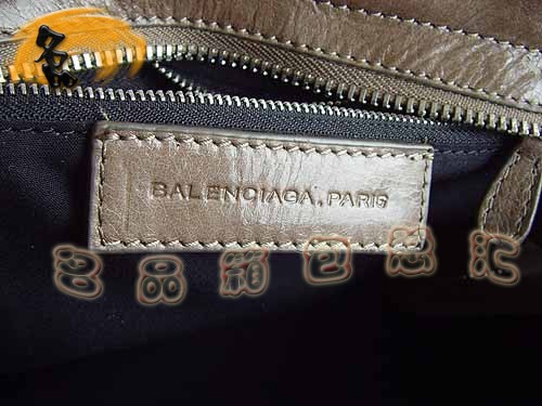 084332A BALENCIAGA經典款時尚女士斜挎包 巴黎世家機車包 新款牛皮手提包