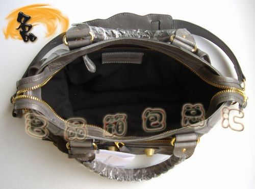 084332B ������ۿ� ����C܇�� BALENCIAGA����� �������һ�ɫţƤб���