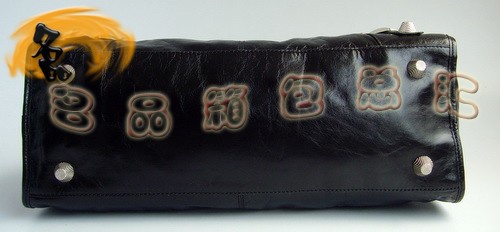 084334A ����Ʒ�| BALENCIAGA�����C܇�� �������ҕr�����e����/�����