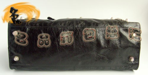 084334A ����AŮʿ����� BALENCIAGA�C܇�� �������ҕr�����e�����