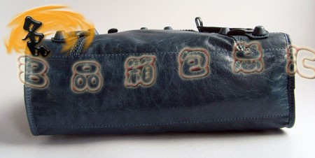 084832 時尚女士手提包 BLENCIAGA 經(jīng)典牛皮斜挎包 巴黎世家經(jīng)典款機車包