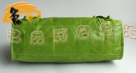 084832 ��A�¿�GɫţƤ�r������� BLENCIAGA �����C܇�� ��������б���