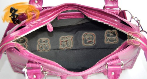 084832 巴黎世家斜挎包 BLENCIAGA經(jīng)典機(jī)車包 BLENCIAGA新款女士手提包